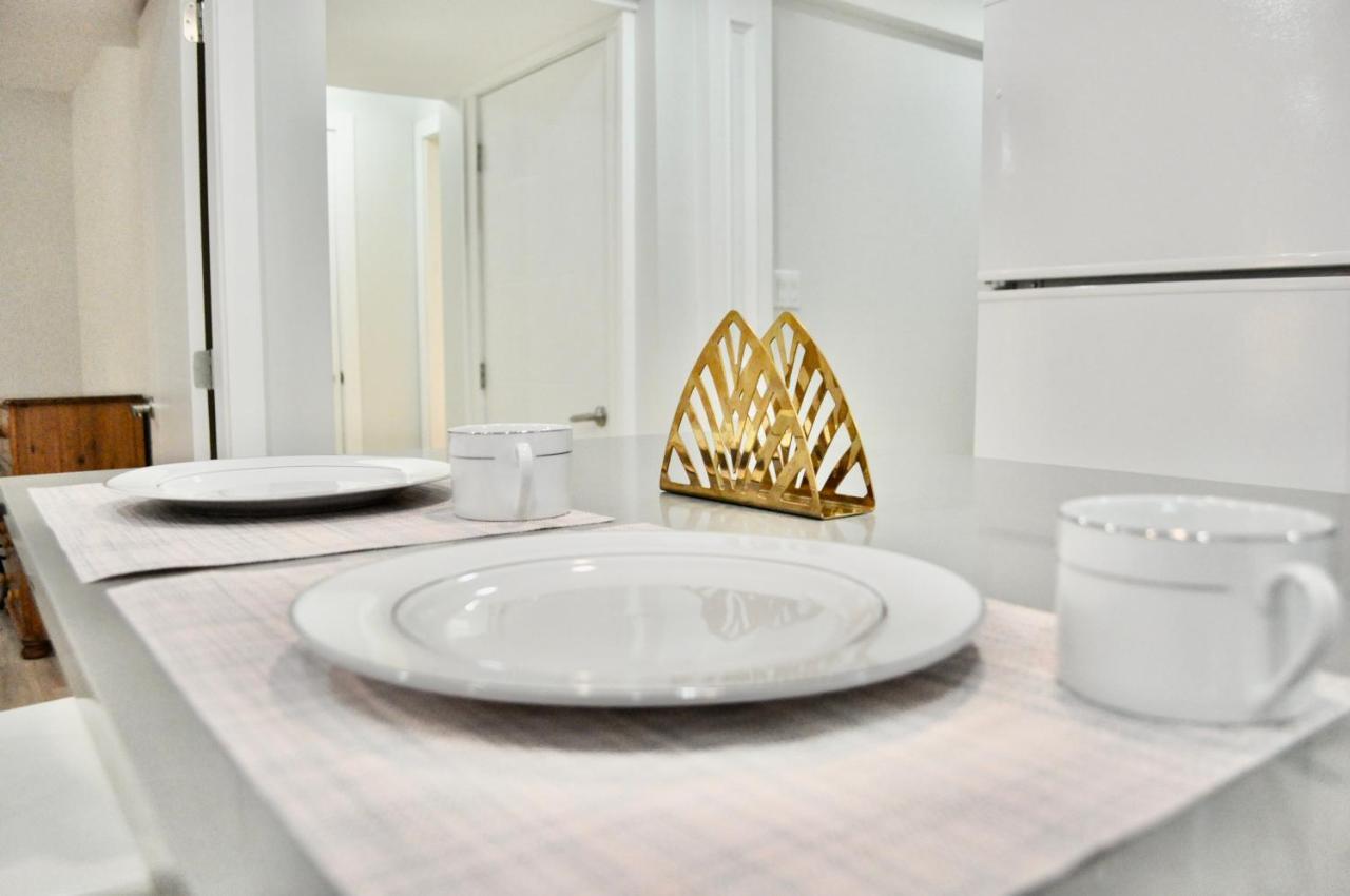 Stylish 1 Bedroom Suite In North Vancouver 10 Mins Ski 外观 照片