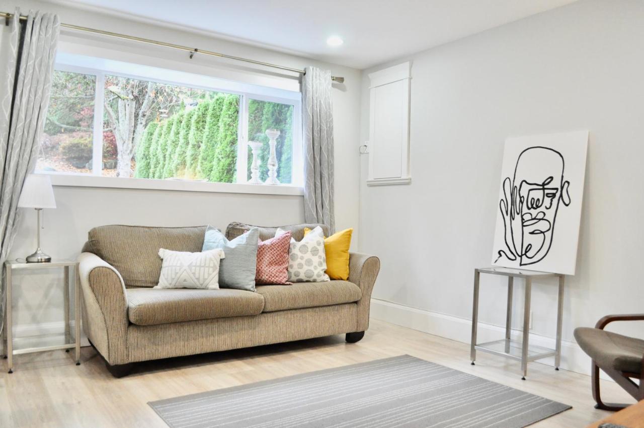 Stylish 1 Bedroom Suite In North Vancouver 10 Mins Ski 外观 照片